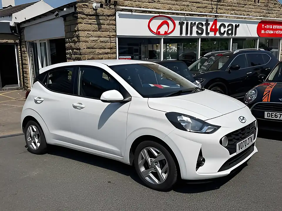 Used 2020 Hyundai i10 Se Connect Polar White - Front View