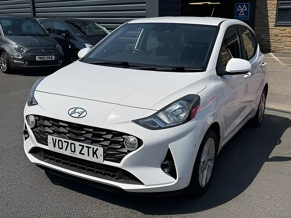 Used 2020 Hyundai i10 Se Connect Polar White - Interior and Exterior details 3