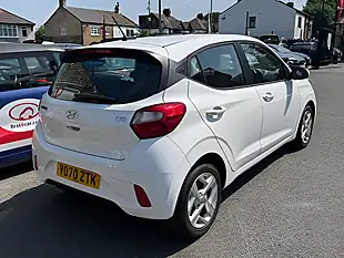 Used 2020 Hyundai i10 Se Connect Polar White - Interior and Exterior details 7