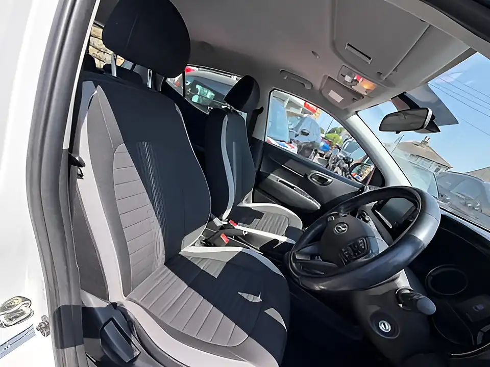 Used 2020 Hyundai i10 Se Connect Polar White - Interior and Exterior details 8