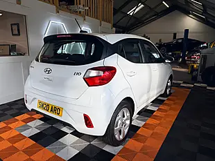 Used 2020 Hyundai I10 Se Connect White - Interior and Exterior details 5