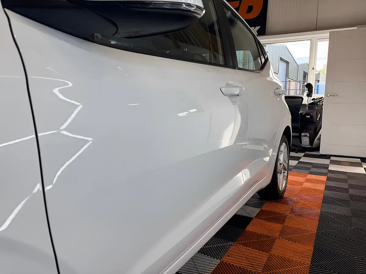 Used 2020 Hyundai I10 Se Connect White - Interior and Exterior details 7