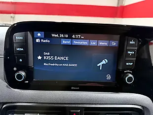 Used 2020 Hyundai i10 Se Connect White - Interior and Exterior details 15