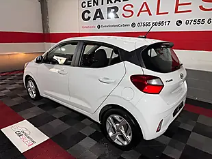 Used 2020 Hyundai i10 Se Connect White - Interior and Exterior details 8