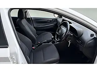 Used 2020 Hyundai I20 Se Connect White - Interior and Exterior details 2