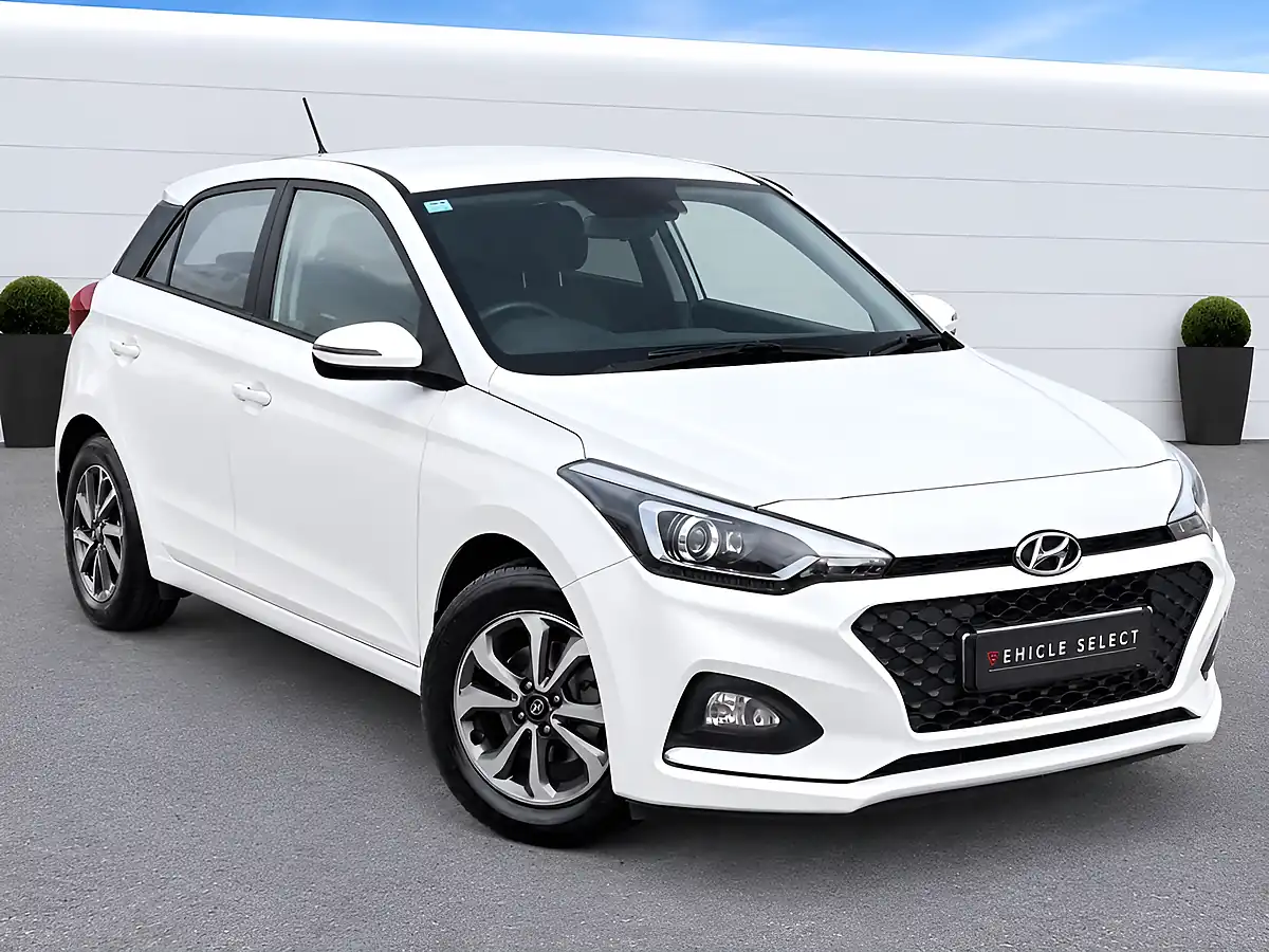 Used 2020 Hyundai I20 Se Launch Edition White - Front View