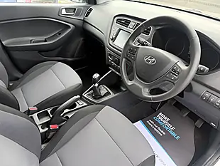 Used 2020 Hyundai I20 Se Launch Edition White - Interior and Exterior details 11