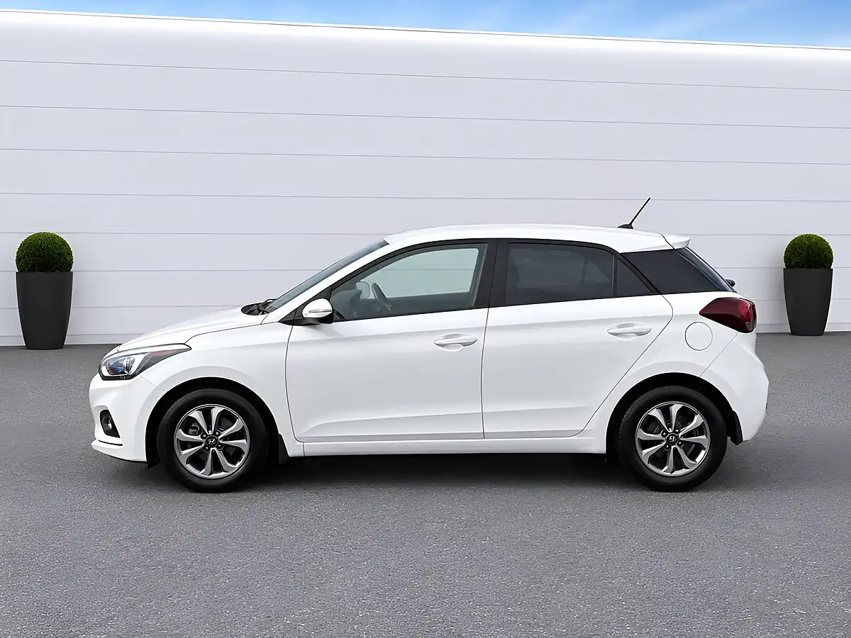 Used 2020 Hyundai I20 Se Launch Edition White - Interior and Exterior details 7