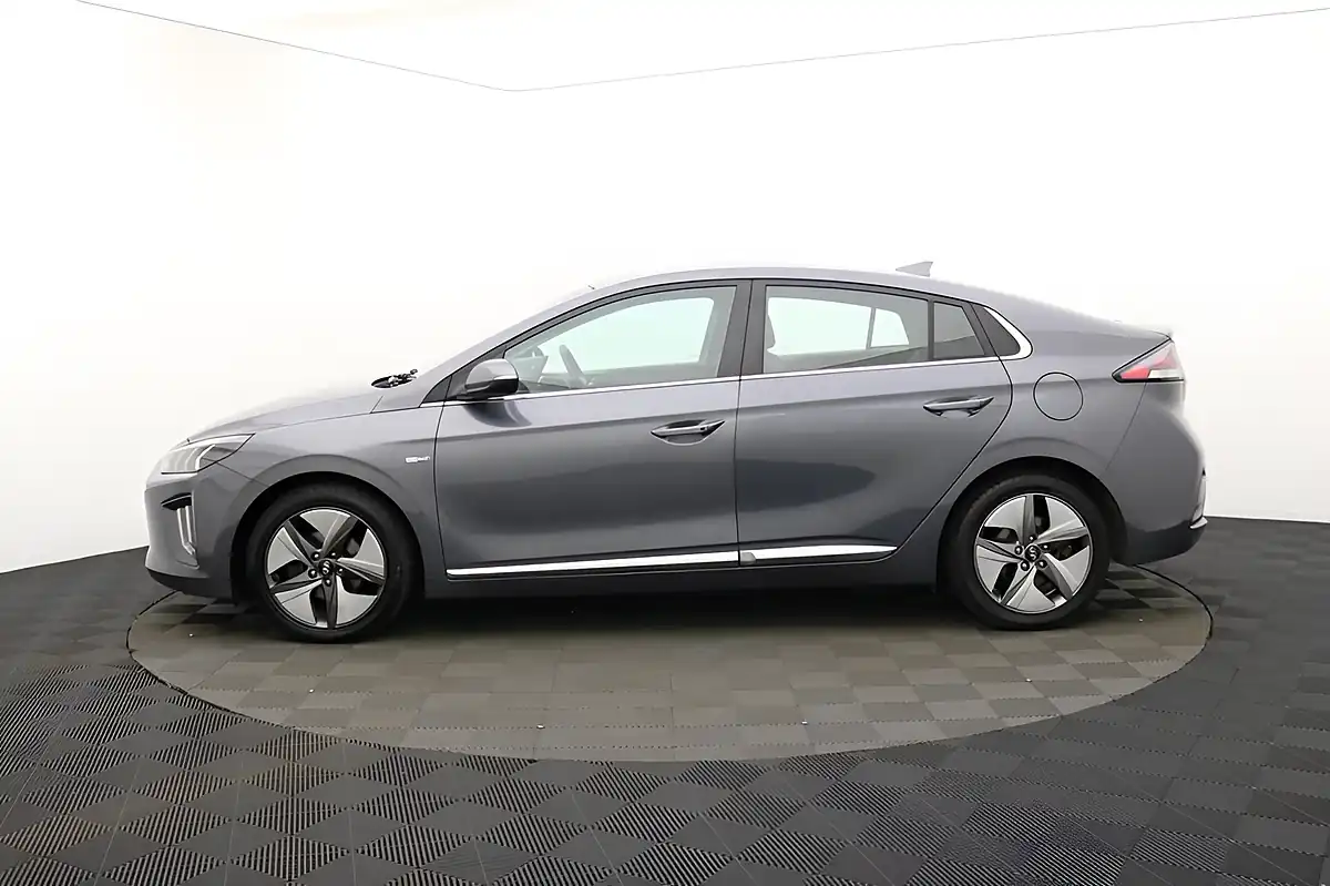 Used 2020 Hyundai Ioniq 1st Edition Grey - Interior and Exterior details 7
