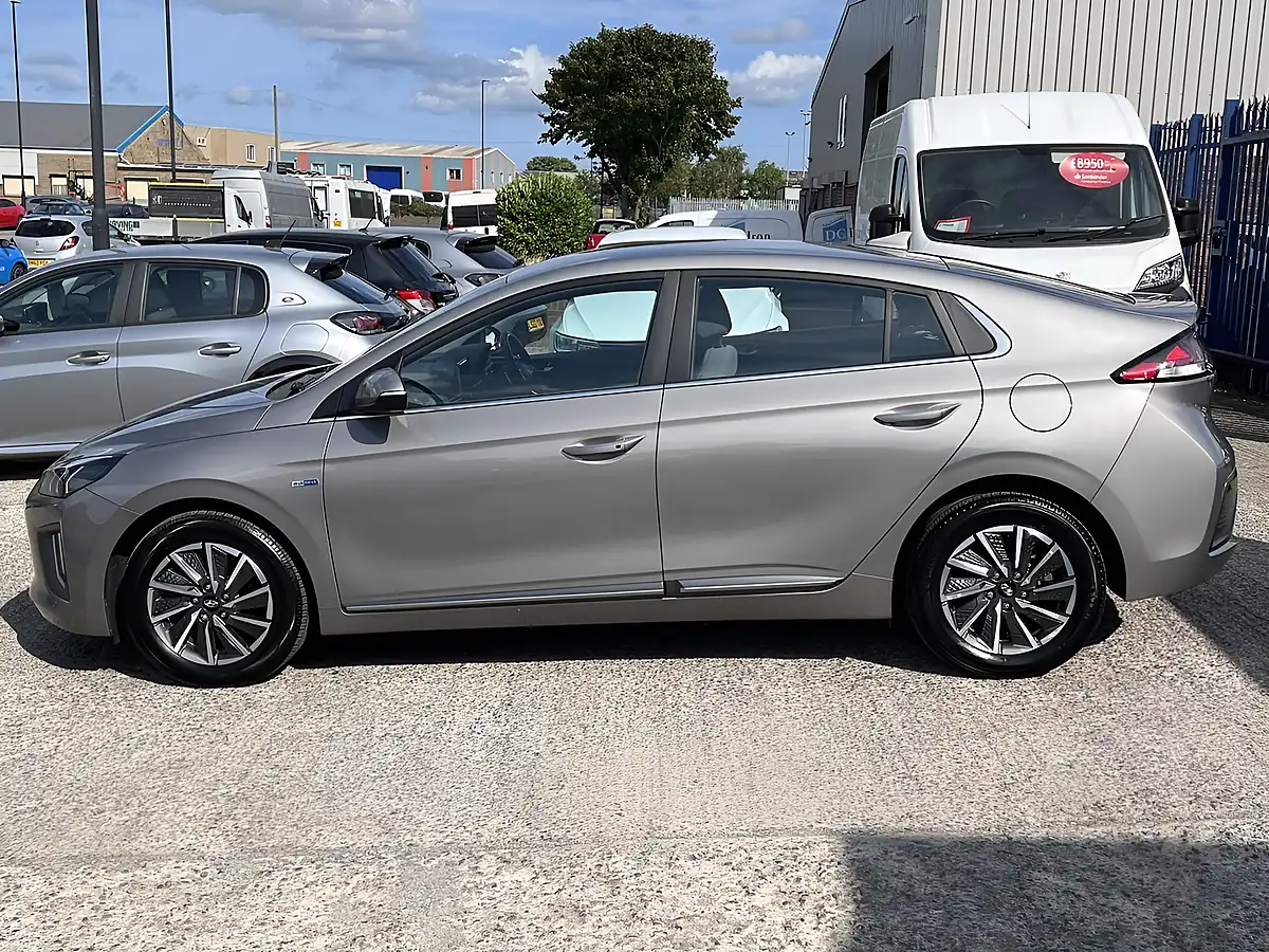 Used 2020 Hyundai Ioniq Premium Fluidic Grey - Interior and Exterior details 9