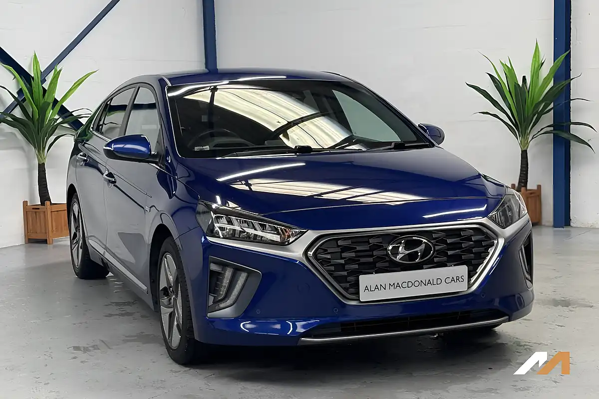 Used 2020 Hyundai Ioniq Premium Se Blue - Front View
