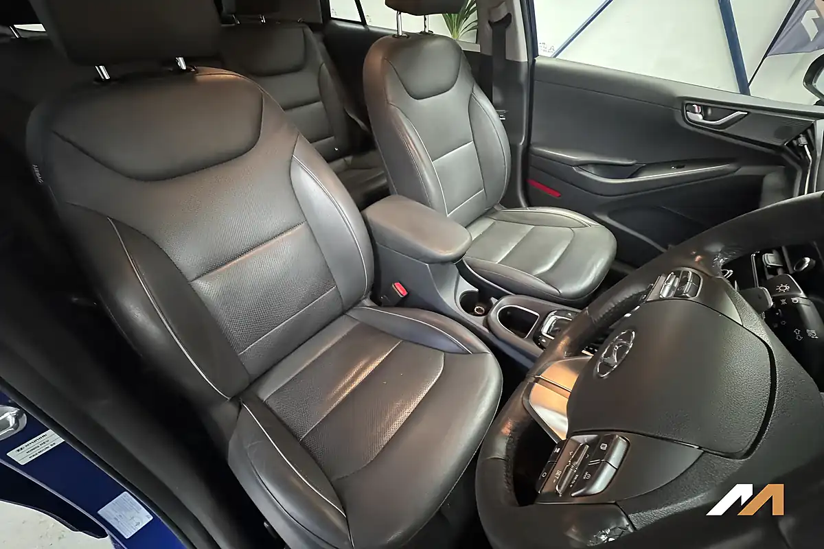 Used 2020 Hyundai Ioniq Premium Se Blue - Interior and Exterior details 15