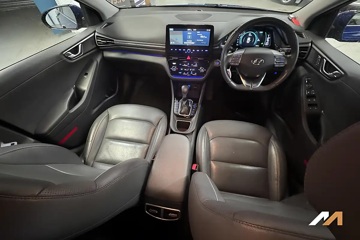 Used 2020 Hyundai Ioniq Premium Se Blue - Interior and Exterior details 3