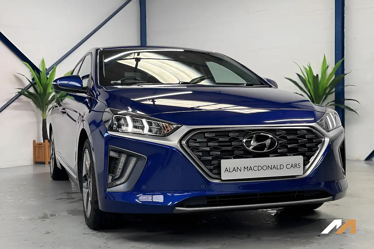 Used 2020 Hyundai Ioniq Premium Se Blue - Interior and Exterior details 5