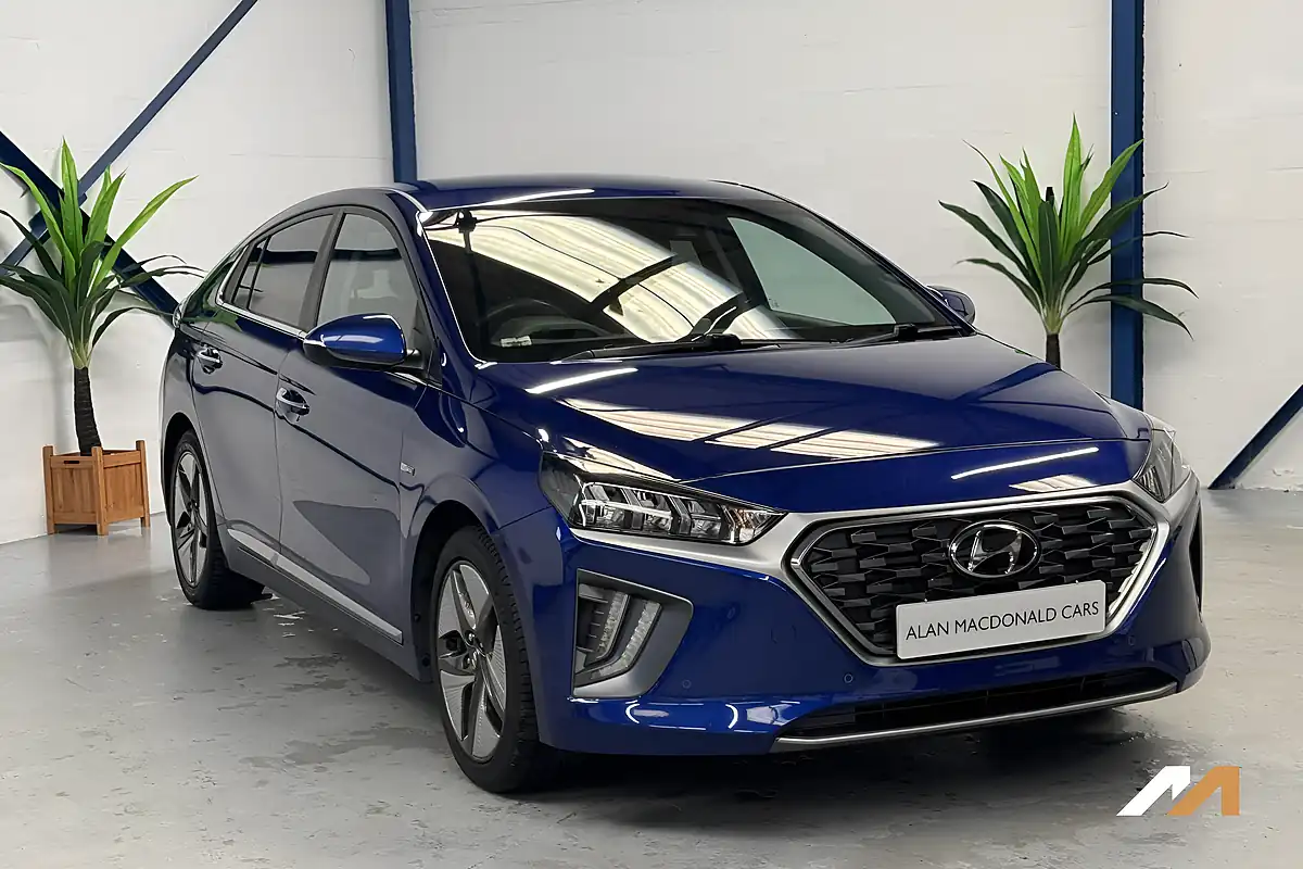 Used 2020 Hyundai Ioniq Premium Se Blue - Interior and Exterior details 6