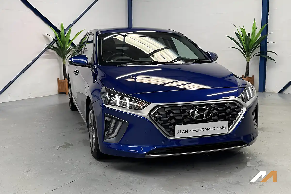 Used 2020 Hyundai Ioniq Premium Se Blue - Interior and Exterior details 8