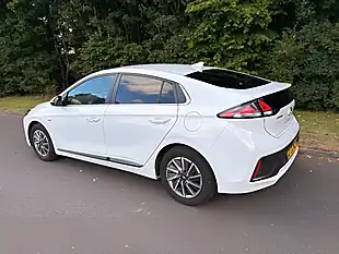 Used 2020 Hyundai Ioniq Premium Se White - Interior and Exterior details 11