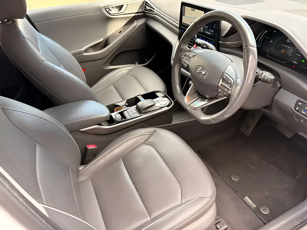 Used 2020 Hyundai Ioniq Premium Se White - Interior and Exterior details 12