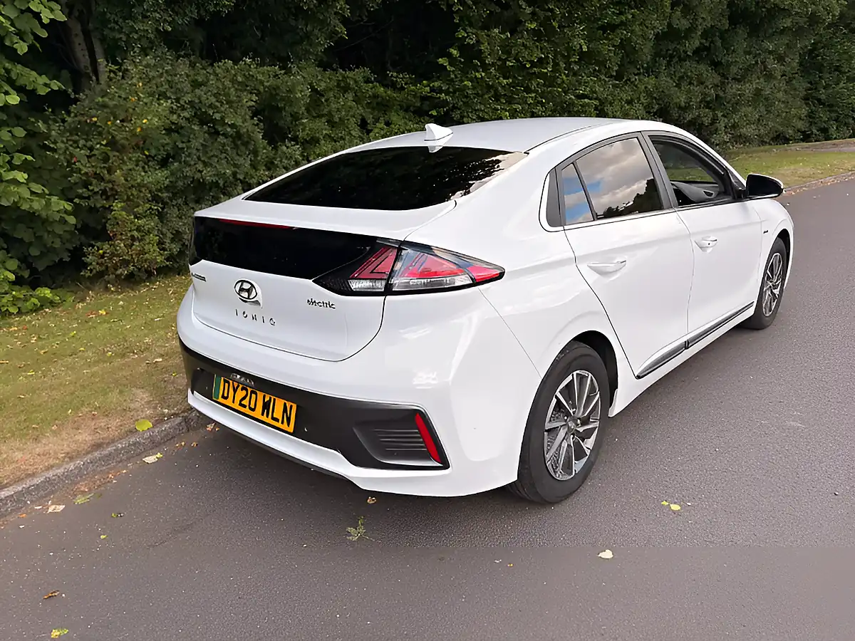Used 2020 Hyundai Ioniq Premium Se White - Interior and Exterior details 5