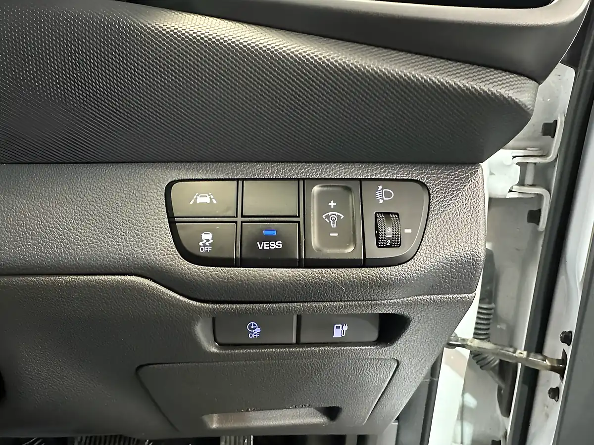 Used 2020 Hyundai Ioniq Premium White - Interior and Exterior details 19