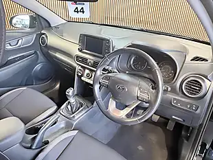 Used 2020 Hyundai Kona Play Black - Interior and Exterior details 12