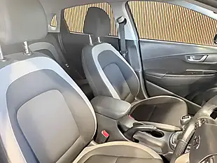 Used 2020 Hyundai Kona Play Black - Interior and Exterior details 13