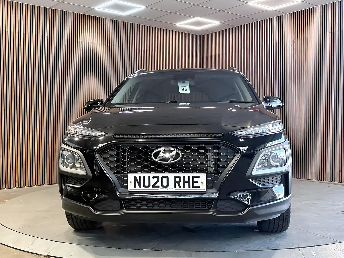 Used 2020 Hyundai Kona Play Black - Interior and Exterior details 2