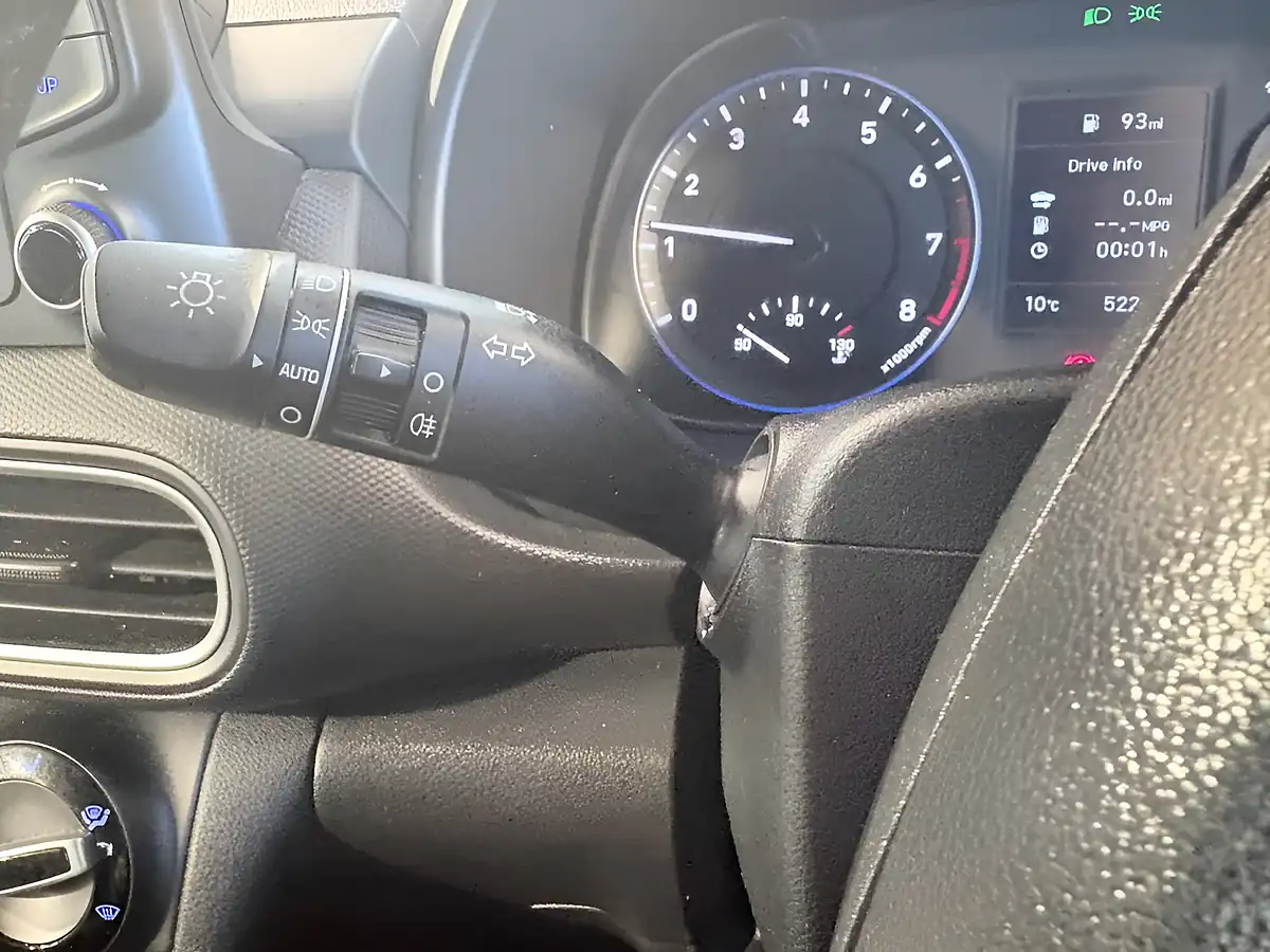 Used 2020 Hyundai Kona Play Black - Interior and Exterior details 20