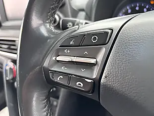 Used 2020 Hyundai Kona Play Black - Interior and Exterior details 12
