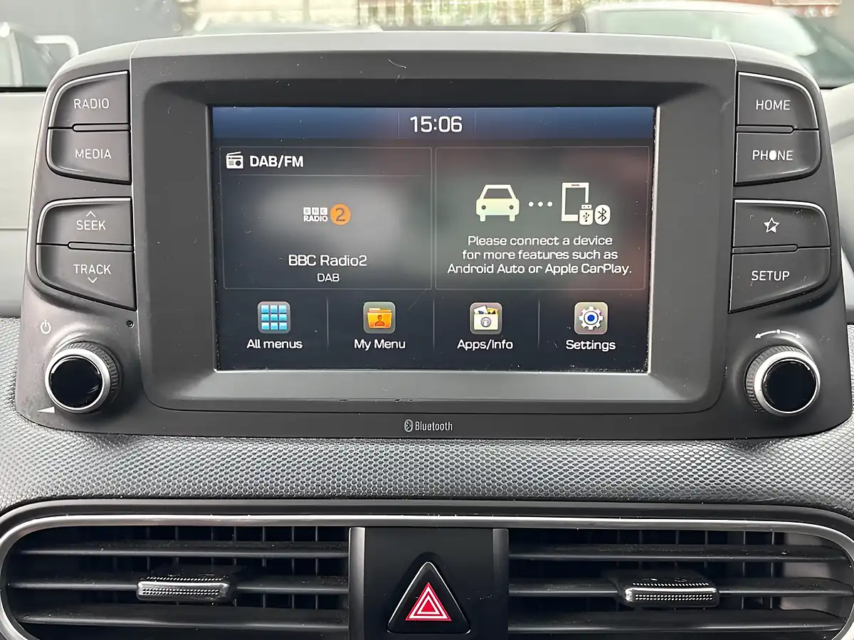 Used 2020 Hyundai Kona Play Black - Interior and Exterior details 13
