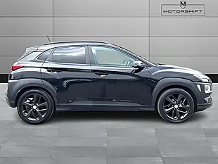 Used 2020 Hyundai Kona Play Black - Interior and Exterior details 7