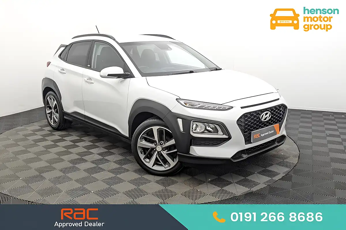 Used 2020 Hyundai Kona Play White - Front View