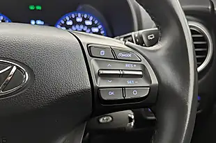 Used 2020 Hyundai Kona Play White - Interior and Exterior details 14