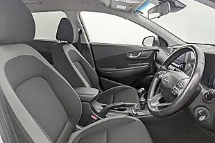 Used 2020 Hyundai Kona Play White - Interior and Exterior details 2