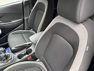 Used 2020 Hyundai Kona Play White - Interior and Exterior details 16