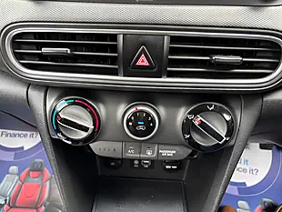 Used 2020 Hyundai Kona Play White - Interior and Exterior details 18