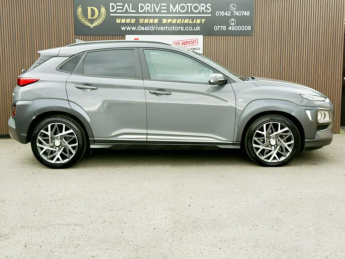 Used 2020 Hyundai Kona Premium Grey - Interior and Exterior details 8