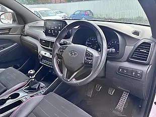 Used 2020 Hyundai Tucson N Line White - Interior and Exterior details 11