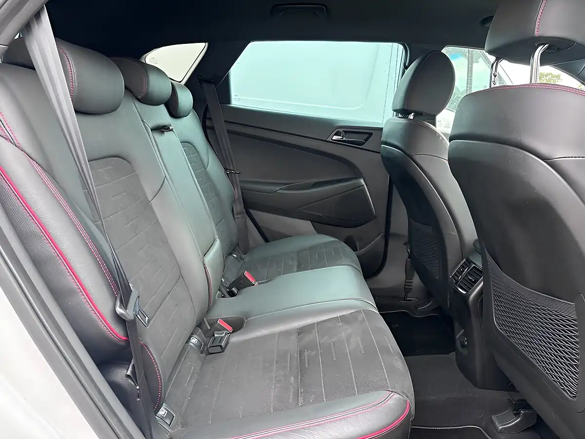 Used 2020 Hyundai Tucson N Line White - Interior and Exterior details 14