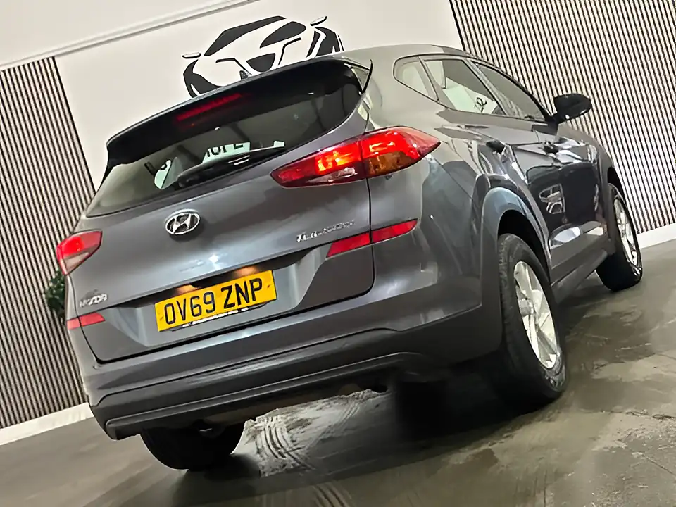 Used 2020 Hyundai Tucson S Connect Grey - Interior and Exterior details 13