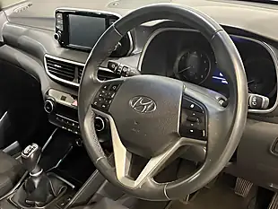 Used 2020 Hyundai Tucson S Connect Grey - Interior and Exterior details 3