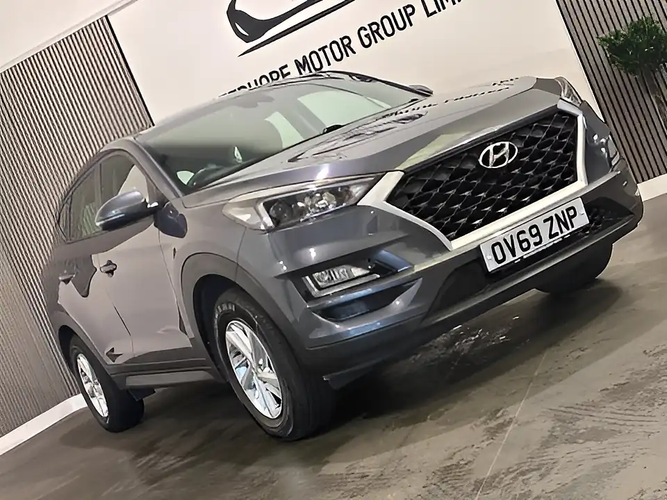 Used 2020 Hyundai Tucson S Connect Grey - Interior and Exterior details 5