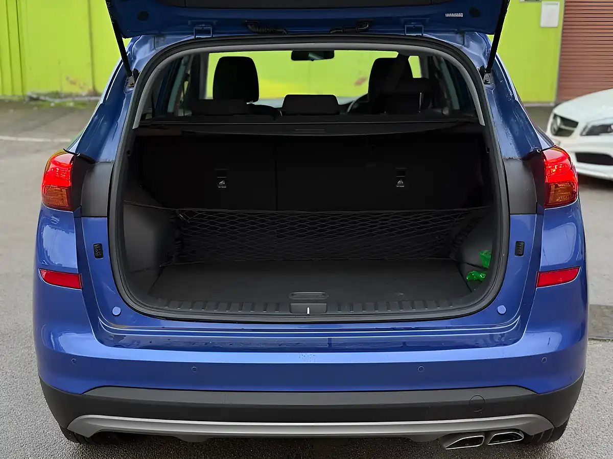 Used 2020 Hyundai Tucson Se Nav Blue - Interior and Exterior details 9