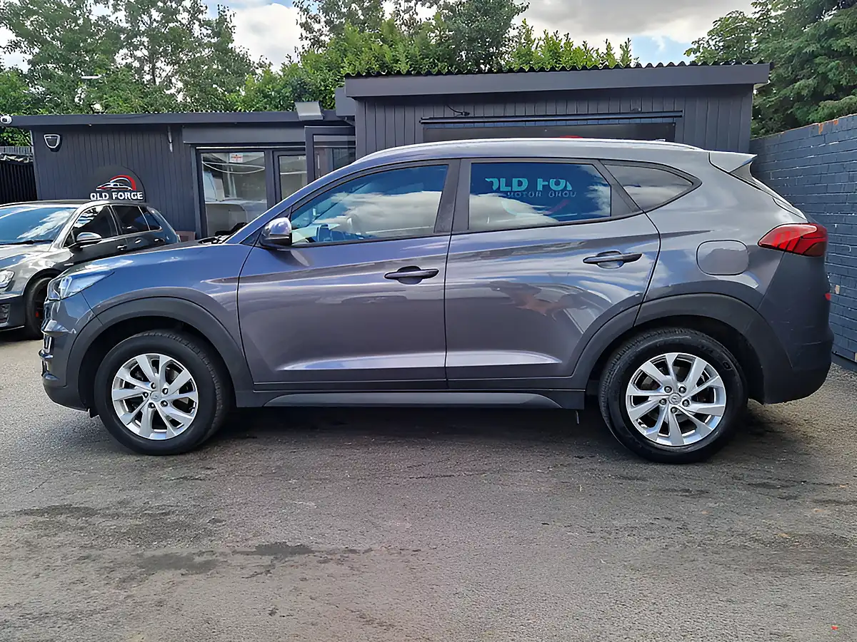 Used 2020 Hyundai Tucson Se Nav Grey - Interior and Exterior details 6