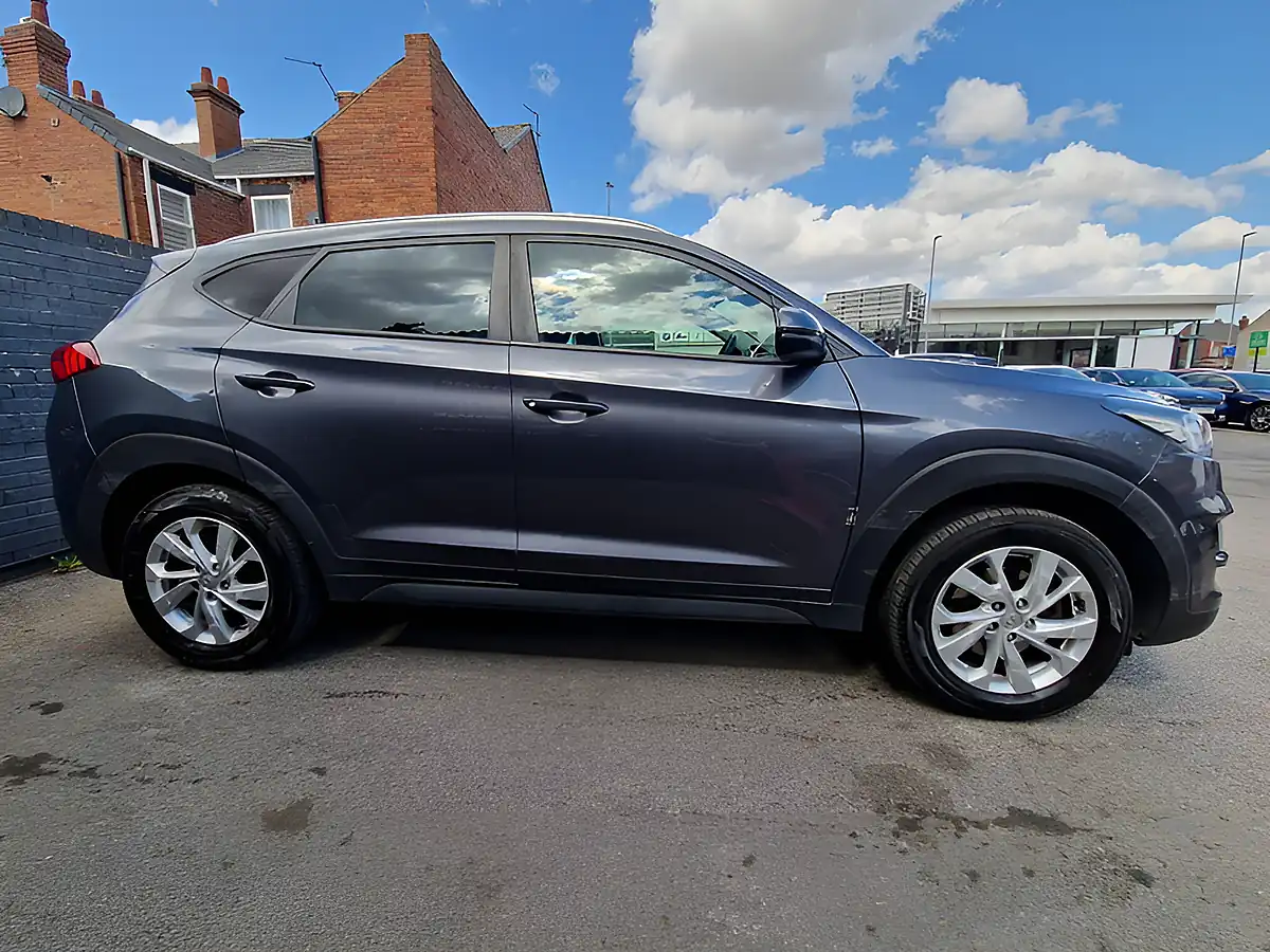 Used 2020 Hyundai Tucson Se Nav Grey - Interior and Exterior details 7