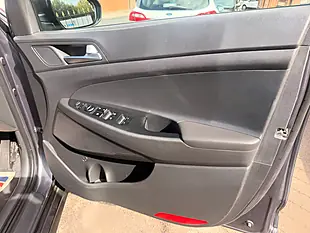 Used 2020 Hyundai Tucson Se Nav Grey - Interior and Exterior details 16