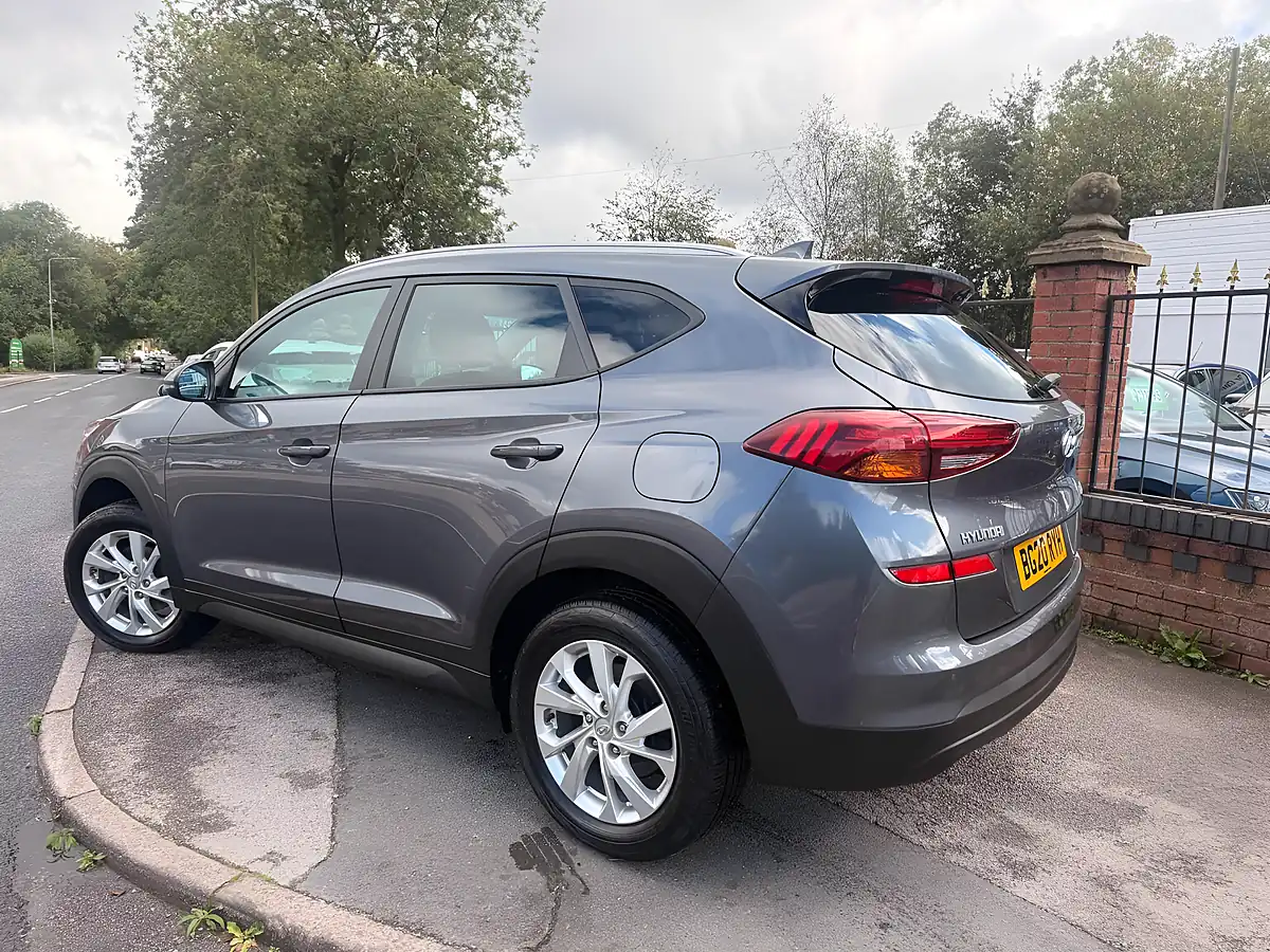 Used 2020 Hyundai Tucson Se Nav Grey - Interior and Exterior details 9