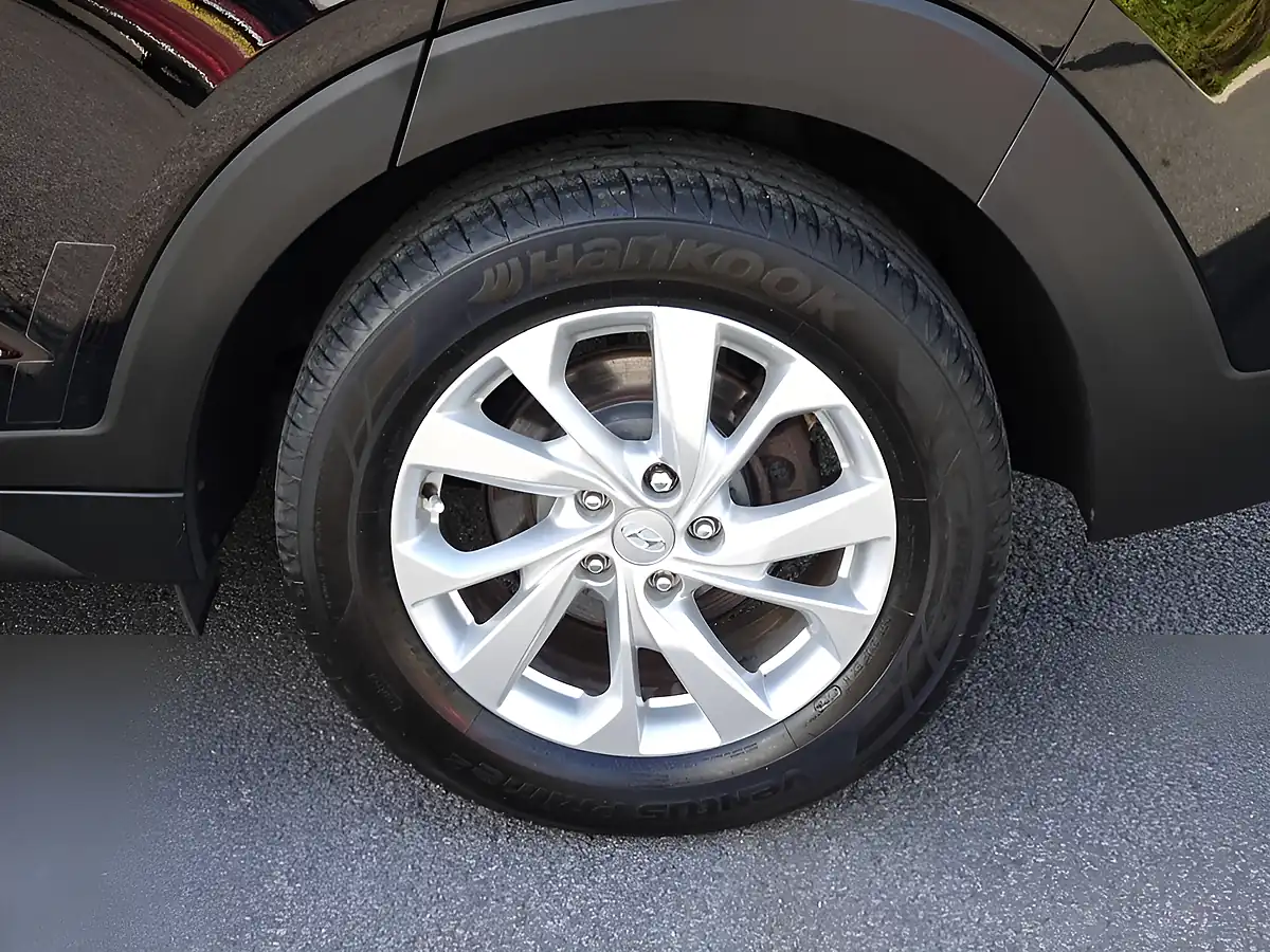 Used 2020 Hyundai Tucson Se Nav Phantom Black - Interior and Exterior details 19