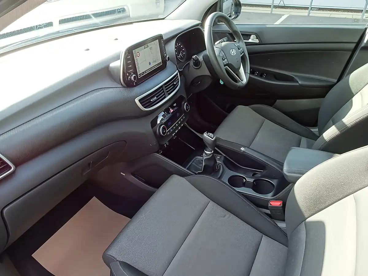 Used 2020 Hyundai Tucson Se Nav Phantom Black - Interior and Exterior details 8