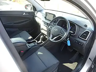 Used 2020 Hyundai Tucson Se Nav Platinum Silver - Interior and Exterior details 11
